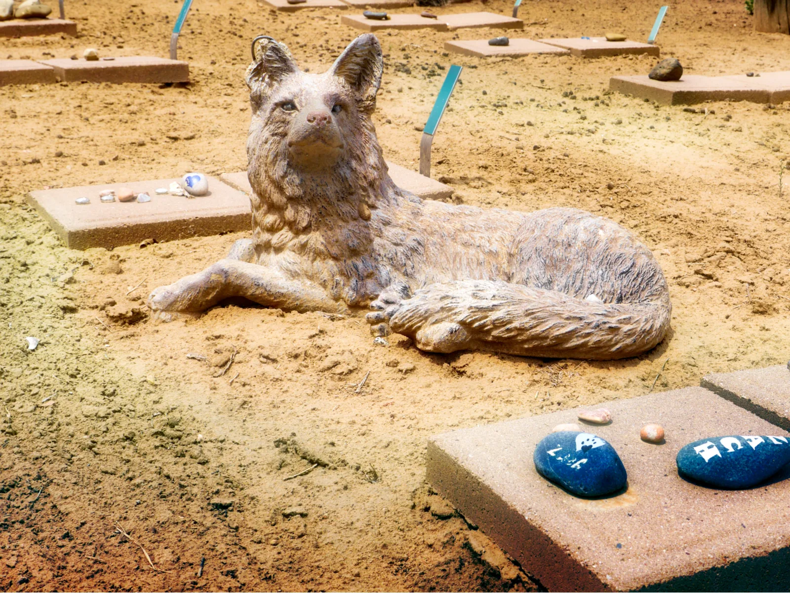 Dog statue at the Best Friends Animal Sanctuary, one of Utah's best things to do